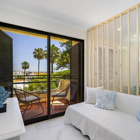 Sea & Oldtown View Apartment